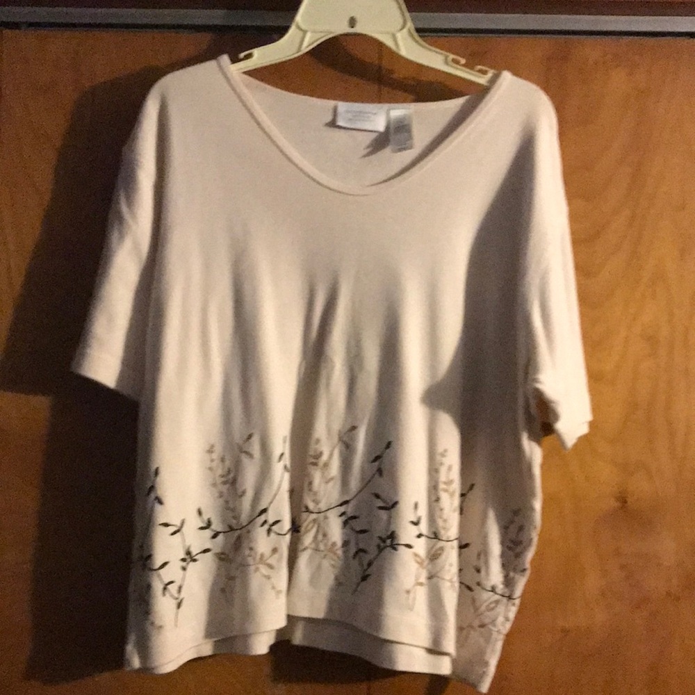 Elegant Cream Women's Top with Floral Design